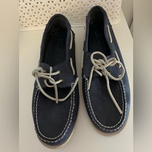 Men’s Tommy Hilfiger navy blue boat shoes. Men’s Sz 10